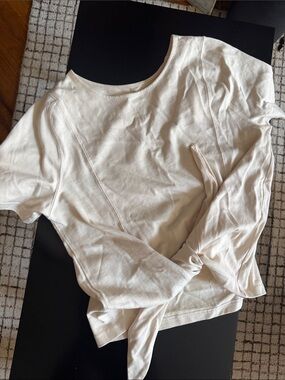 Sezane T-shirt Seth in cream Cream Tie-Front Top